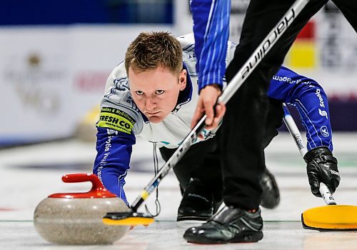 JOHN WOODS / WINNIPEG FREE PRESS
Braden Calvert competes against Brad Jacobs and Reid Carruthers in the Manitoba mens curling championship in Stonewall Sunday, February 11, 2024. 

Reporter: taylor