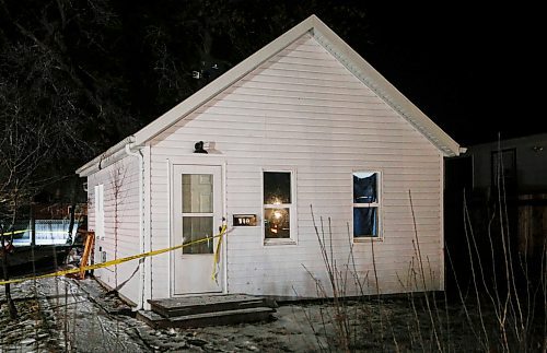 JOHN WOODS / WINNIPEG FREE PRESS
RCMP investigate at 110 3rd St NW in Carman, the scene of a murder, Sunday, February 11, 2024. 

Reporter: tyler