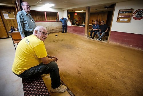 JOHN WOODS / WINNIPEG FREE PRESS
Albert Delbaere, left, and George DeSerranno check out the action during the Tuesday Night Bowlers league at the Belgian Bowling alley in the basement of the Belgian Club Tuesday, January 30, 2024. 

Reporter: dave
