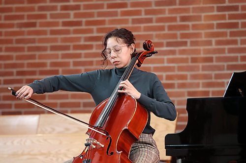 15022024
Ariadna Ortega Torres performs Cello Suite No. 3, Op. 8 (mvts V &amp; VI) by B. Britten by in the Cello Solo, 20th/21st Century Composers, Honours (S) category in the Strings portion of the Brandon Festival of the Arts at Knox United Church on Thursday. (Tim Smith/The Brandon Sun)