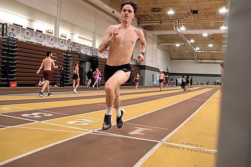 BROOK JONES / WINNIPEG FREE PRESS
University of Manitoba Bisons men's track &amp; field team middle distance runner Noel Kendle trains on the track at the James Daly Fieldhouse at the University of Manitoba Fort Garry campus in Winnipeg, Man., Tuesday, Feb. 27, 2024. The Bisons men's team captured the Canada West Track &amp; Field Championships for the third year in a row. Kendle will be competing at the upcoming U Sports Track &amp; Field Championships his fourth year in a row.