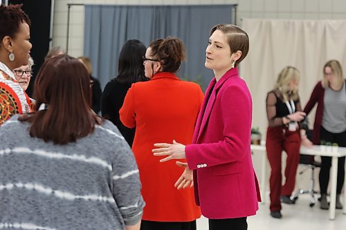 Catherine Wreford, brain cancer warrior and past winner of Canada's Amazing Race was the keynote speaker for this year's Women of Westman Conference - hosted by Brandon Chamber of Commerce at the Keystone Centre on Wednesday. (Michele McDougall/The Brandon Sun)