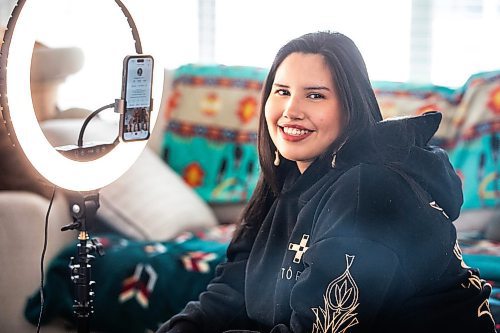 MIKAELA MACKENZIE / FREE PRESS

Michelle Chubb, aka Instagram/Tik Tok influencer Indigenous Baddie, in her home on Thursday, March 7, 2024. Chubb, who is in her mid-20s, posts on about her life as a mother and her work as an activist educating people on Indigenous values and culture. 


For AV story.