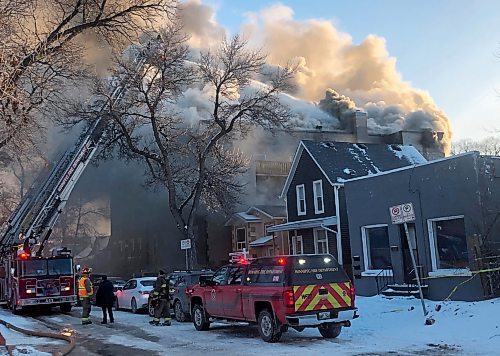 ERIK PINDERA / FREE PRESS

- fire scene on Toronto
March 5 / 2024
