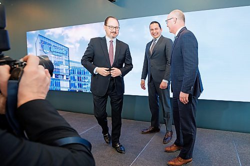 MIKE DEAL / WINNIPEG FREE PRESS
Manitoba Premier, Wab Kinew (centre), with Wawanesa's CEO, Jeff Goy (left), and Winnipeg Mayor, Scott Gillingham during the opening of the new Wawanesa Insurance headquarters at 236 Carlton St., at True North Square, in downtown Winnipeg, Wednesday morning.
240313 - Wednesday, March 13, 2024.