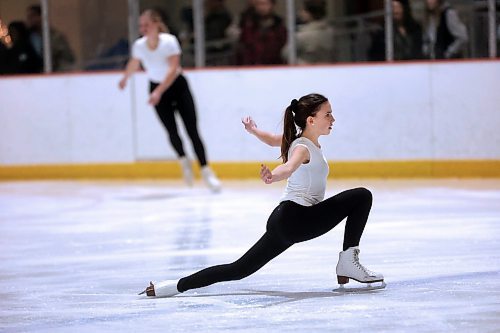 Jaycee Halliday poses in a stretch during Star 3 &amp; Up level performance to the song 9 to 5 on Tuesday night during the season-ending Skate Brandon show at the Flynn Arena. (Matt Goerzen/The Brandon Sun)