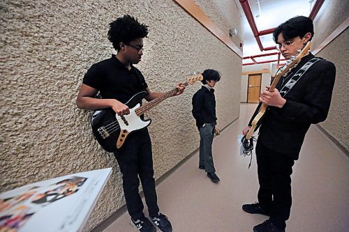 Instrumental musicians with iJazz from Maples Collegiate in Winnipeg take a quick practice session out in the hall before joining their fellow Grade 10-12 students for a 2 p.m. performance at the Lorne Watson Recital Hall on Friday afternoon. The students were part of Brandon University's three-day Jazz festival, which concludes today. (Matt Goerzen/The Brandon Sun)