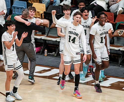 JOHN WOODS / FREE PRESS
Vincent Massey celebrate a win over Oak Park in the AAAA Provincial Basketball Championship at the University of Manitoba Monday, March 18, 2024.  

Reporter: mike