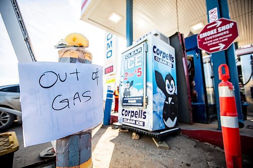 MIKAELA MACKENZIE / FREE PRESS

An out of use sign at the Ness Domo gas station, which had previously run out of gas, in Winnipeg on Wednesday, March 20, 2024. 

For Gabby story.