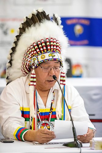 BROOK JONES / FREE PRESS
Keewatin Tribal Council Grand Chief Walter Wastesicoot reads a KTC declaration towards self determination during a media conference at the Victoria Inn in Winnipeg, Man., Thursday, March 28, 2024. Eleven first nations are affiliated under the KTC.