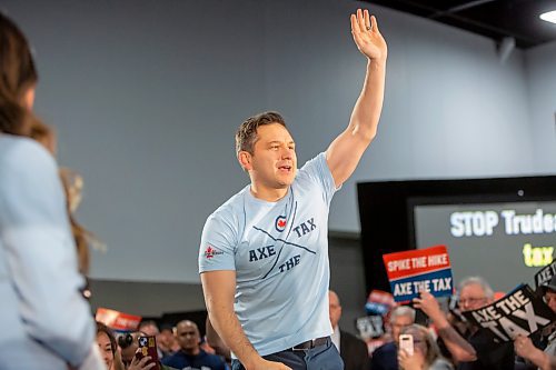 BROOK JONES / FREE PRESS
Conservative Party of Canada Leader Pierre Poilievre waves to his supporters during his 'Spike the Hike - Axe the Tax' rally at the RBC Convention Centre in Winnipeg, Man., Thursday, March 28, 2024.