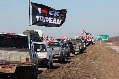 01042024
Protestors from Manitoba and Saskatchewan sit parked along the shoulder of the westbound lanes of the Trans Canada Highway at the Manitoba/Saskatchewan border, many with placards and waving to passing traffic, while taking part in the nation-wide protests against the federal carbon tax, which rose 23% Monday.
(Tim Smith/The Brandon Sun)