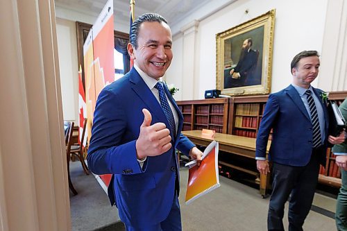 MIKE DEAL / WINNIPEG FREE PRESS
Premier Wab Kinew and Finance Minister Adrien Sala announce their first budget, Tuesday afternoon in the media lockup, which they say will deliver on their commitments to rebuild health care and lower costs for families.
240402 - Tuesday, April 02, 2024.