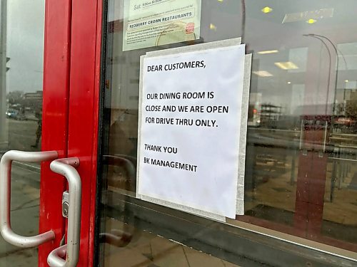 A sign at the Osborne Street Burger King restaurant on Tuesday, April 2, 2024, notes the dining room is closed. (Nicole Buffie / Free Press files)