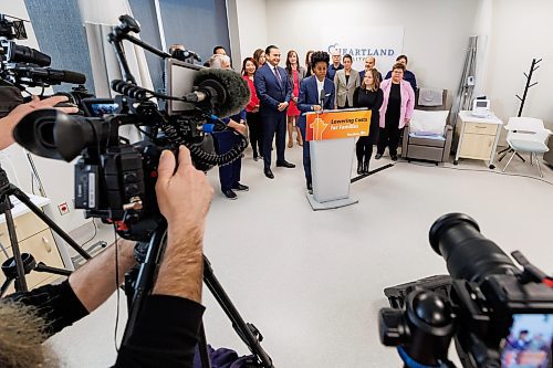 MIKE DEAL / FREE PRESS
Premier Wab Kinew and Health, Seniors and Long-Term Care Minister Uzoma Asagwara announce during a press conference Wednesday, at the Heartland Fertility Clinic, 124 Nature Park Way, that as part of Budget 2024, the Manitoba government will double the annual Fertility Treatment Tax Credit to lower costs for Manitobans trying to become parents.
240403 - Wednesday, April 03, 2024.