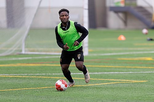 MIKE DEAL / FREE PRESS
Valour FC midfielder Raphael Ohin during training at the Winnipeg Soccer South Complex Monday morning.
240408 - Monday, April 08, 2024.