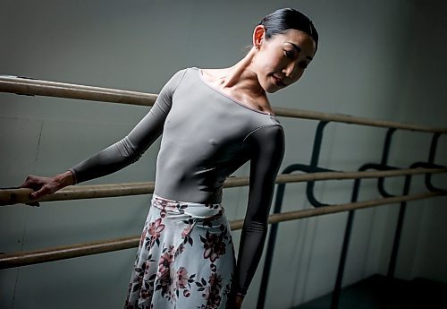 JOHN WOODS / FREE PRESS
Royal Winnipeg Ballet (RWB) soloist Yayoi Ban is photographed in a RWB studio in Winnipeg  Monday, April 8, 2024. After 19 years Ban is retiring from the RWB af the end of this season.

Reporter: Jen