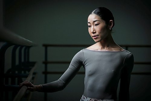 JOHN WOODS / FREE PRESS
Royal Winnipeg Ballet (RWB) soloist Yayoi Ban is photographed in a RWB studio in Winnipeg  Monday, April 8, 2024. After 19 years Ban is retiring from the RWB af the end of this season.

Reporter: Jen