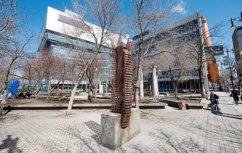 MIKE DEAL / FREE PRESS
Title: O-ween du muh waun. (We were told.)
Created by Rebecca Belmore and Osvaldo Yero in 2018.
Materials: oncrete and weathering steel
Located in Air Canada Park, 345 Portage Avenue.
See Alison Gillmor column
240409 - Tuesday, April 09, 2024.