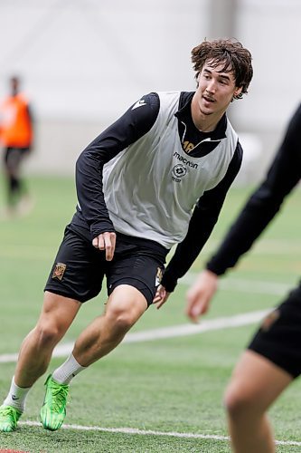 MIKE DEAL / FREE PRESS
Valour FC Joe Hanson (16) during practice at the WSF Soccer South Thursday.
240411 - Thursday, April 11, 2024.