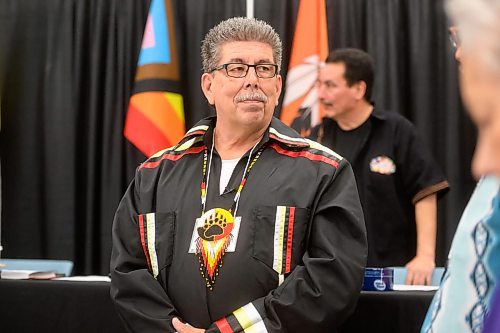 Mike Sudoma / Free Press
Neil Cooke President and CEO of the Manitoba Institute for Trades and Technology smiles before being awarded an eagle feather prior to a ceremony at MITT Friday afternoon
April 12, 2024
