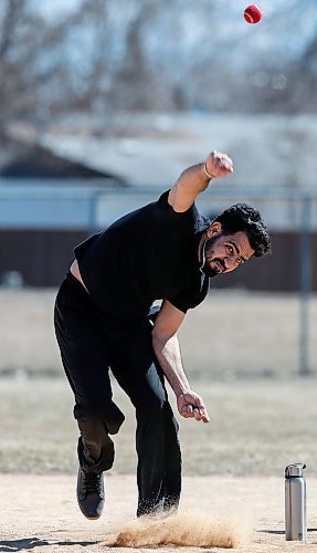 JOHN WOODS / FREE PRESS
Gurpreet Singh plays some cricket with his friends at Tyndall Park Community Centre Sunday, April 14, 2024. 

Reporter: tyler