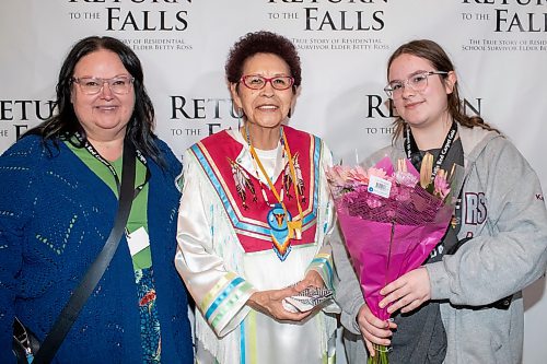 BROOK JONES / FREE PRESS
Bonnie Kehler (left) and her daughter Danica Kehler (right) are pictured with Elder Betty Ross (middle) at the red carpet gala during the screening of Return to the Falls, which is a docudrama following the life story of Ross, who is a residential school survivor, at the Park Theatre in Winnipeg, Man., Wednesday, April 10, 2024. The red carpet gala was hosted by Cross Lake First Nation and Black Badge Studios.