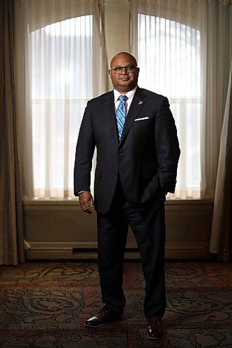 MIKE DEAL / FREE PRESS
Damon Murchison, CEO of IG Wealth Management (Investors Group), at the Fort Garry Hotel, Wednesday afternoon.
See Martin Cash story
240417 - Wednesday, April 17, 2024.