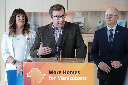 Ruth Bonneville / Free Press

LOCAL - Housing initiative


Housing Minister Bernadette Smith along with Mayor Scott Gillingham and  Jeremy Read, University of Winnipeg Community Renewal Corporation, announces a new housing initiative for the Market Lands at 
Manitou A Bi Bii Daziigae, Red River College Polytechnic Thursday

See Joyanna story 

April 18th,  2024
