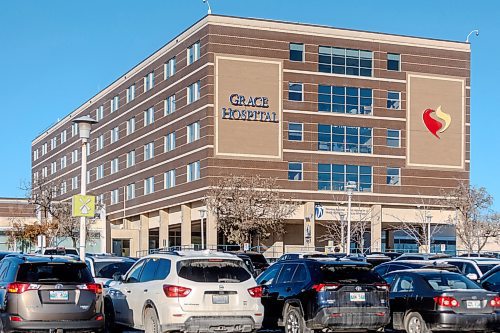 MIKE DEAL / WINNIPEG FREE PRESS
The Grace Hospital and Adult Emergency entrance at 300 Booth Drive.
231116 - Thursday, November 16, 2023.