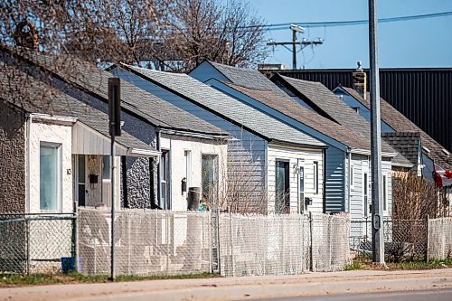 MIKAELA MACKENZIE / FREE PRESS

Houses on Logan Avenue in Winnipeg on Tuesday, April 23, 2024. More than half of Manitoba and Saskatchewan respondents to an RBC poll say inflation is eroding their ability to save for a home. 


For Gabby story.