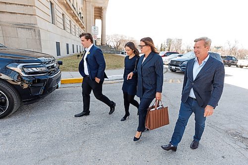 MIKE DEAL / FREE PRESS
Heather and her family leave the Legislative building. (From left) son, Tommy, daughter, Victoria, and husband Jason.
Former premier Heather Stefanson announced in the legislature Thursday that she is resigning her Tuxedo seat.
240425 - Thursday, April 25, 2024.