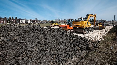 JOHN WOODS / FREE PRESS
Equipment has been moved in and work begun on the former Kapyong lands at Taylor and Kenaston Sunday, April 28, 2024. 

Reporter: ?