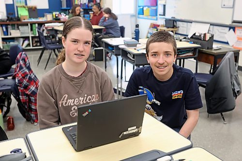 Linden Lanes School Grade 8 students Lauren McBride and Nathan Drummond recently won an award in the Prairie Mountain Health Project Reset Initiative, which encourages healthy screen habits, digital safety and digital literacy. (Tim Smith/The Brandon Sun)
