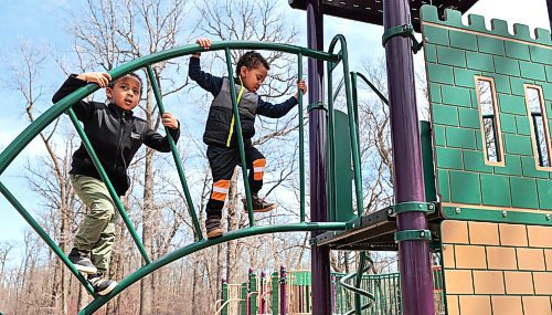 Ruth Bonneville / Free Press

Standup - Kids climb structure

Brothers Abner Kesete - 5yrs  (left) and Elihu Kesete 3yrs, climb the play structure at St. Vital Park while hanging out with dad Tuesday afternoon. 


April 30 th,  2024

