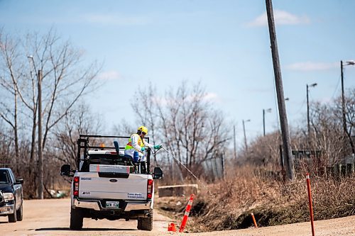 MIKAELA MACKENZIE / FREE PRESS

Ground crews demonstrate spraying a ditch during insect control season on Tuesday, April 30, 2024.  


For Malak story.