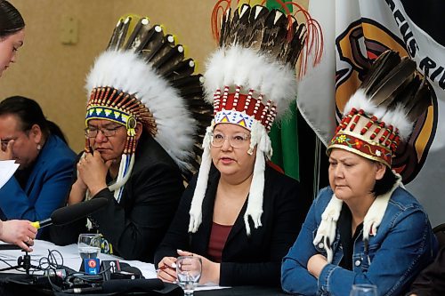 MIKE DEAL / FREE PRESS
National Chief Cindy Woodhouse-Nepinak (centre), Assembly of First Nations speaks during a press conference that the Assembly of Manitoba Chiefs (AMC) held, at the CanadInns Regent Wednesday morning, in support of Chief Gordon Bluesky and Seven First Nations, regarding their Statement of Claim about the Red River Sewage Leak.
See Nicole Buffie story
240501 - Wednesday, May 01, 2024.