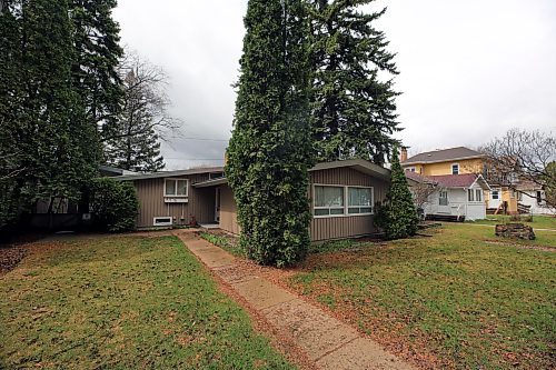 The exterior of 450 12th St., which the Brandon Friendship Centre is transforming into a youth lodge. (Colin Slark/The Brandon Sun)