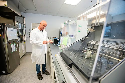 MIKAELA MACKENZIE / FREE PRESS

Steven Theriault, CEO of Cytophage, in their current labs on Friday, May 3, 2024. The bioscience company working in phage therapy is expanding and quadrupling its lab footprint.


For Gabby story.