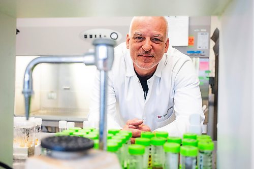 MIKAELA MACKENZIE / FREE PRESS

Steven Theriault, CEO of Cytophage, in their current labs on Friday, May 3, 2024. The bioscience company working in phage therapy is expanding and quadrupling its lab footprint.


For Gabby story.