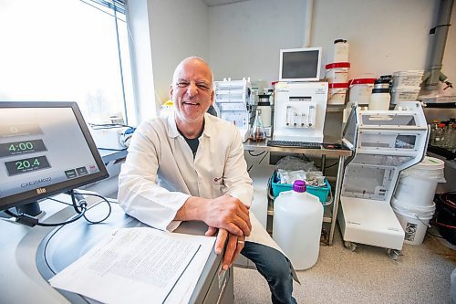 MIKAELA MACKENZIE / FREE PRESS

Steven Theriault, CEO of Cytophage, in their current labs on Friday, May 3, 2024. The bioscience company working in phage therapy is expanding and quadrupling its lab footprint.


For Gabby story.