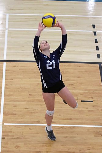 Parkland Vipers setter Emyrsen Carefoot helped her team comprised of players from the Dauphin area to a seventh-place finish out of 12. (Thomas Friesen/The Brandon Sun)