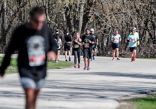 JOHN WOODS / FREE PRESS
Runners make the last turn at the WPS half marathon at Assiniboine Park  in Winnipeg, Sunday, May 5, 2024.

Reporter: standup