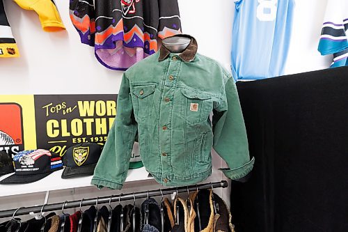 MIKE DEAL / FREE PRESS
Weekly drops at Clothing Bakery can include workwear, knit sweaters and hockey jerseys.