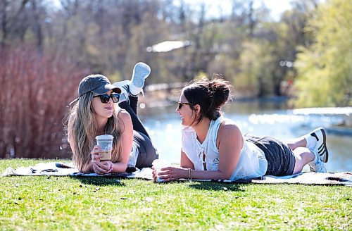 Ruth Bonneville / Free Press

Weather Standup - Catching some rays

Good friends and nursing colleagues. Emily Anseeuw (left) and Sophia Cavadas enjoy taking in the warm sunshine and coffee at Assiniboine Park after their shift together Thursday. 

May 9th, 2024
