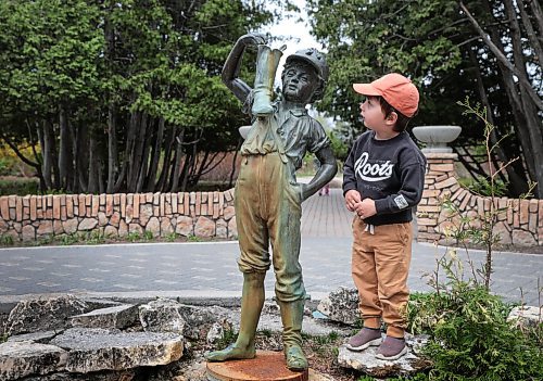 Ruth Bonneville / Free Press

Local - Boy with boot

Jackson Grusko, 3yrs, gets a closer look at the Boy with the Boot statue at the entrance to the Assiniboine Park's English Garden Monday.  Jackson was hanging out with his mom and Bubbie (grandmother) exploring the duck pond and the English Garden for the afternoon,

The Boy with the Boot statue is one of several structures that are being considered for heritage status.  See story.



May 13th, 2024
