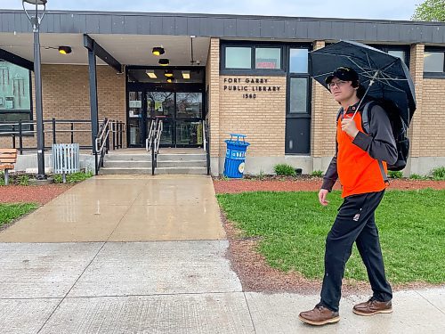 MIKE DEAL / FREE PRESS
For the past two years, a leak has been left to fester in Fort Garry Public Library &#x2014; and advocates say it points to a bigger issue with funding of public services like libraries in Winnipeg.
See Joyanne Pursaga story
240514 - Tuesday, May 14, 2024.