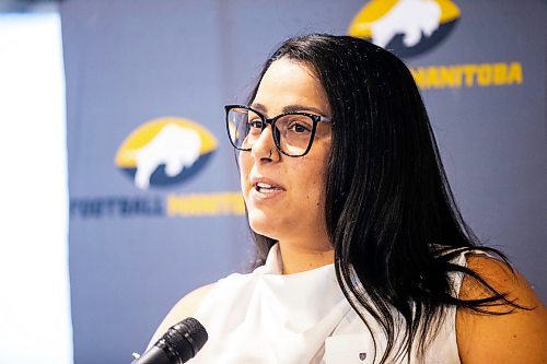MIKAELA MACKENZIE / FREE PRESS
New Football Hall of Fame inductee Andrea Backlund says a few words of thanks at the Sport Manitoba building in on Thursday, May 16, 2024.
For Josh story.