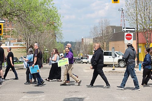 Participants with the Moose Hide Campaign march down Princess Avenue. (Matt Goerzen/The Brandon Sun)