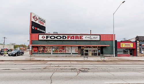 MIKE DEAL / FREE PRESS
The Foodfare at 905 Portage Avenue.
240515 - Wednesday, May 15, 2024.